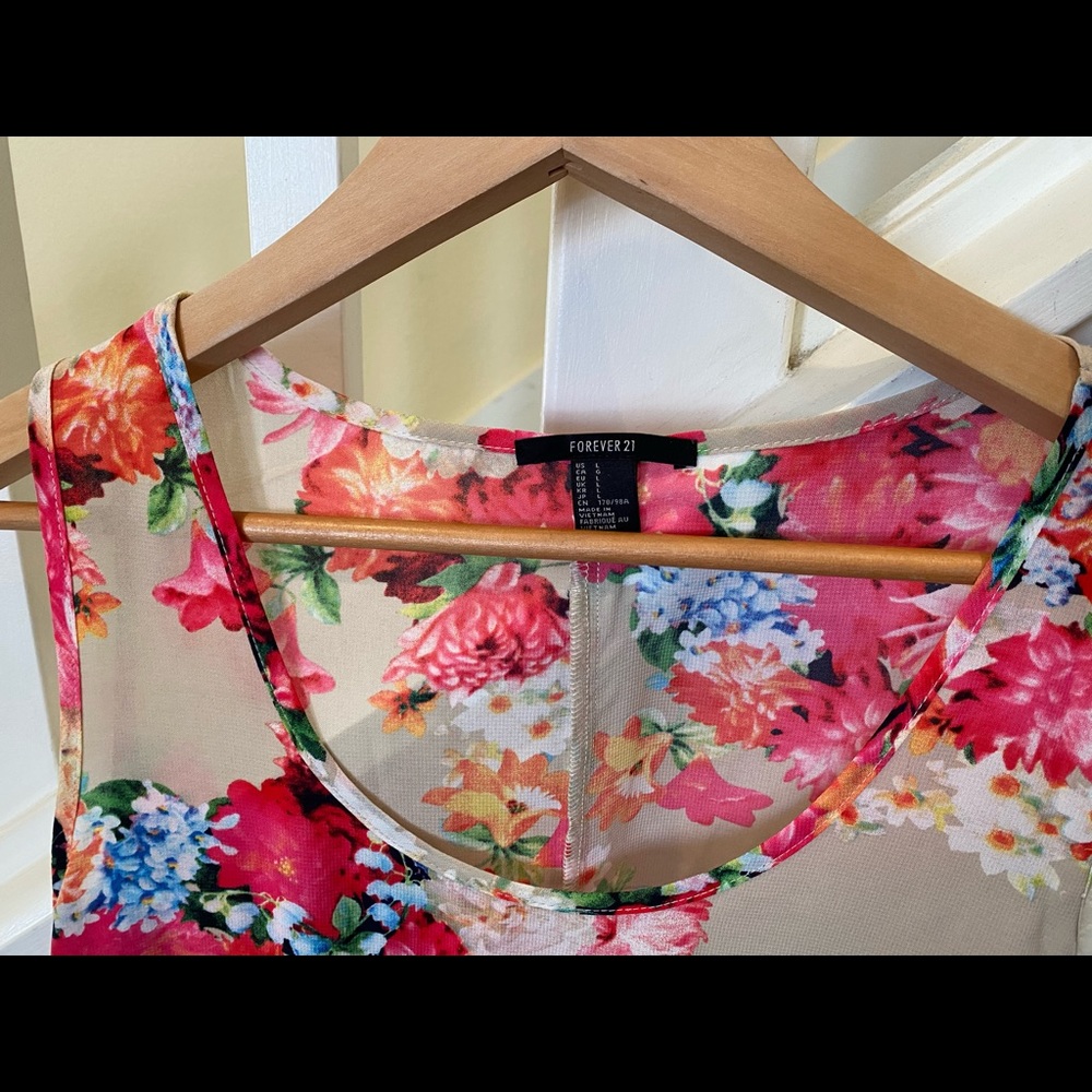 Floral High-Low Tank Top - Picture 6 of 7